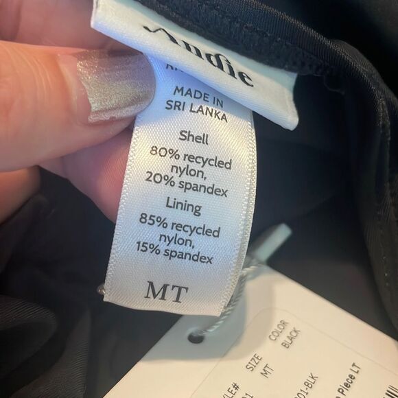 Andie The Laguna One Piece LT Swimsuit Black size M Tall NWT - Picture 6 of 7